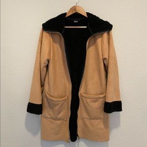 NILS beige shearling coat